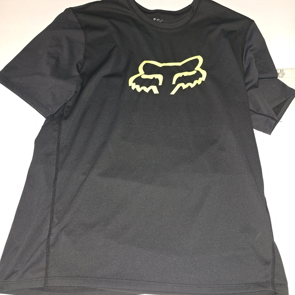 Fox Men's Black Tee with Yellow Logo